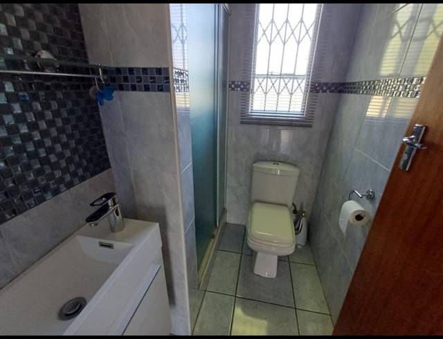 3 BEDROOM HOUSE FOR SALE IN VANDERBIJLPARK CE 4